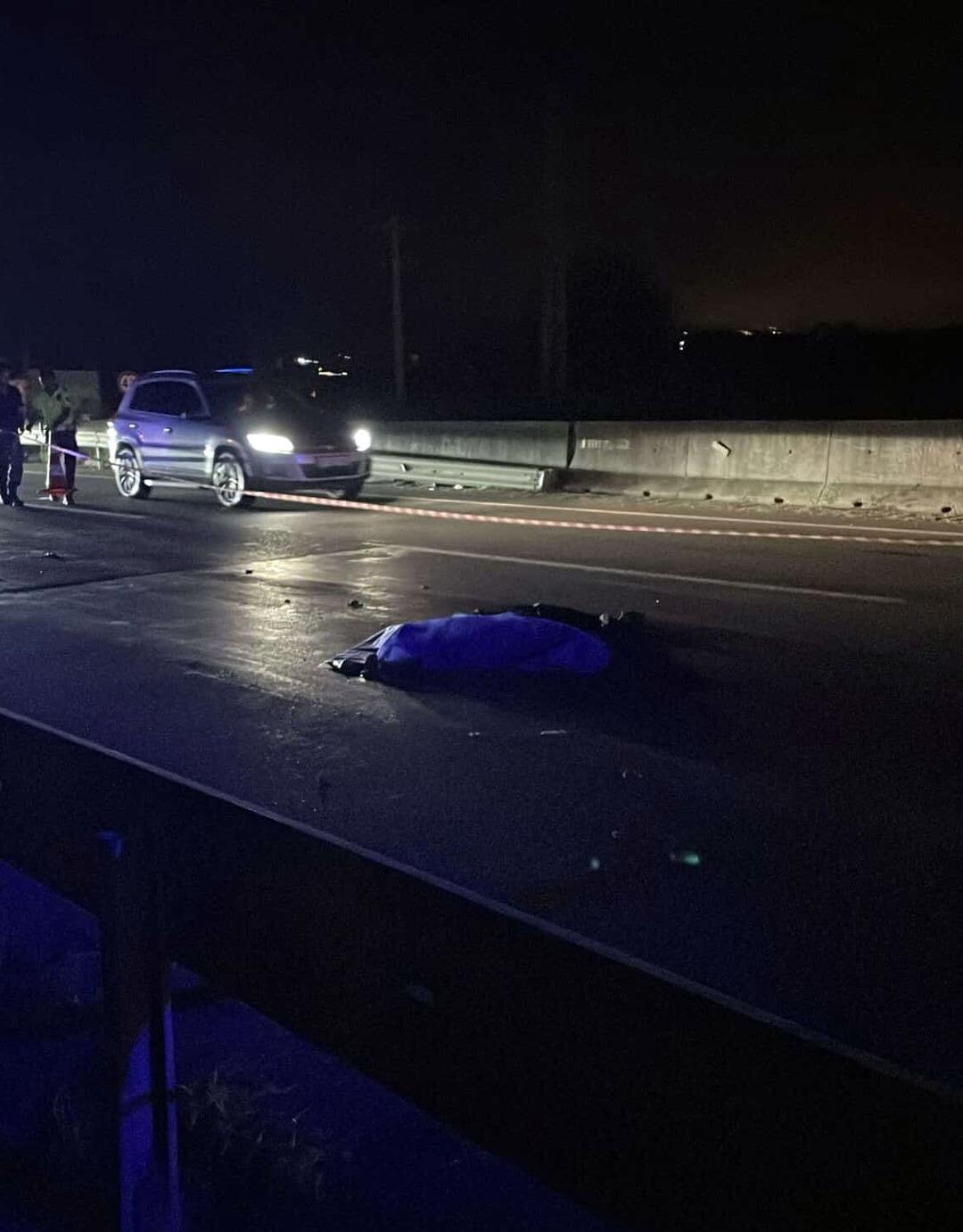 D-650 de korkunç kaza: Yolun karşısına geçen kadına SUV çarptı, üzerinden birçok araç geçti! 1