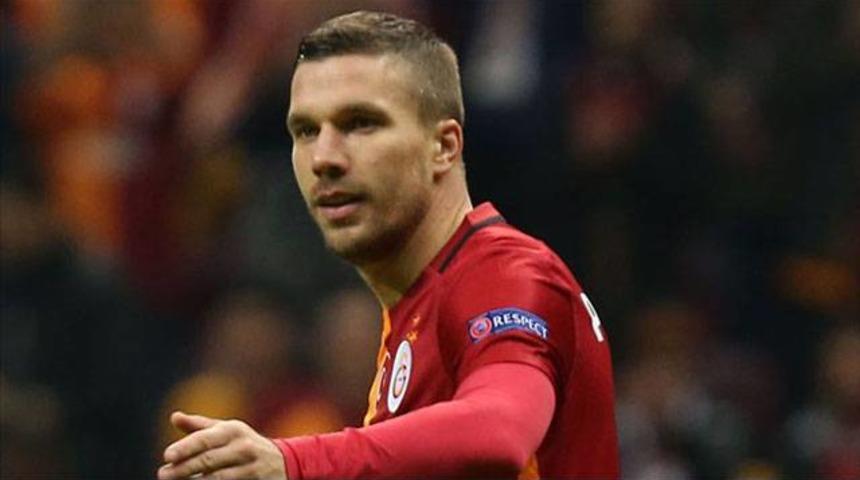 Podolski: 'Bu neyin protestosu?'