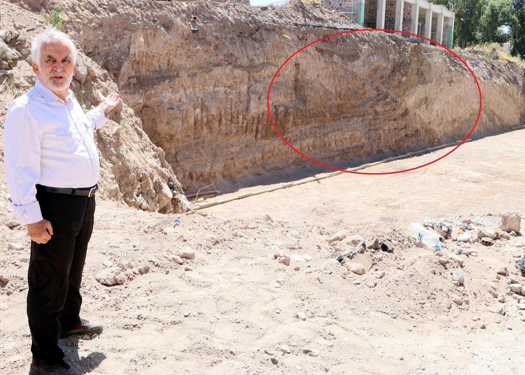 Kentsel dönüşüm sırasında fay hatları ortaya çıktı! İlde olabilecek en büyük depremi açıkladı: Deprem afet değil, nimettir 1