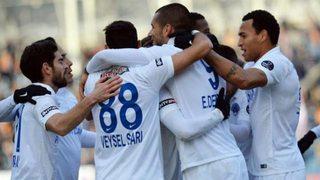 Kasımpaşa – Torku Konyaspor maçı canlı yayınla Lig Tv’de