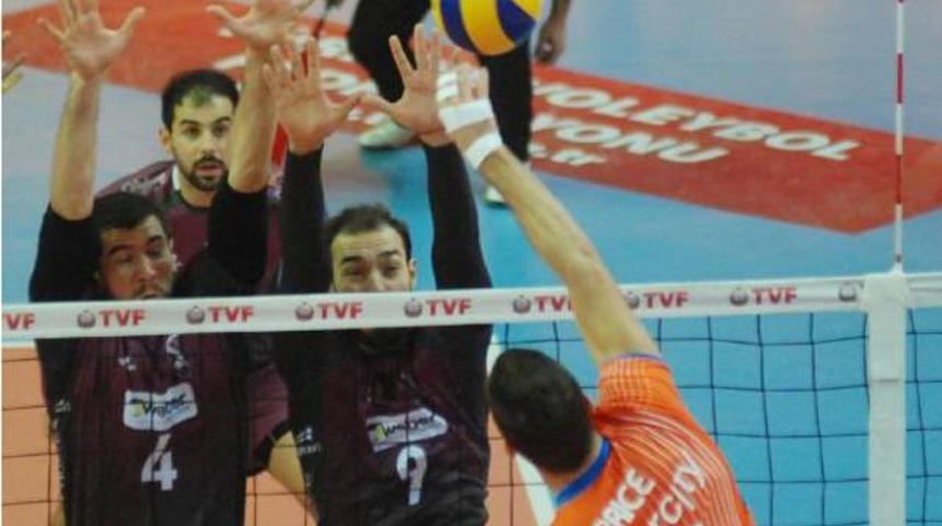 Bornova Anadolu Lisesi 0 - 3 İstanbul Büyükşehir Belediyespor