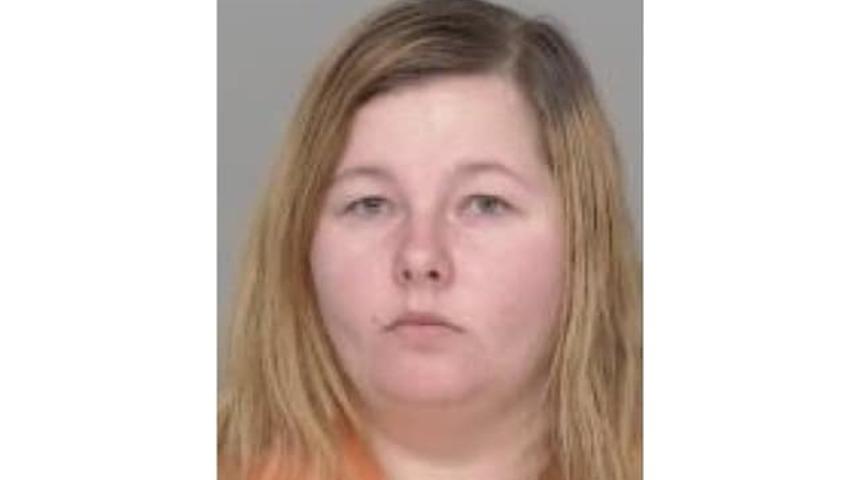 Anne dehşeti kan dondurdu! Birine alçı kullandırıp diğerinden sürekli kan almış! 