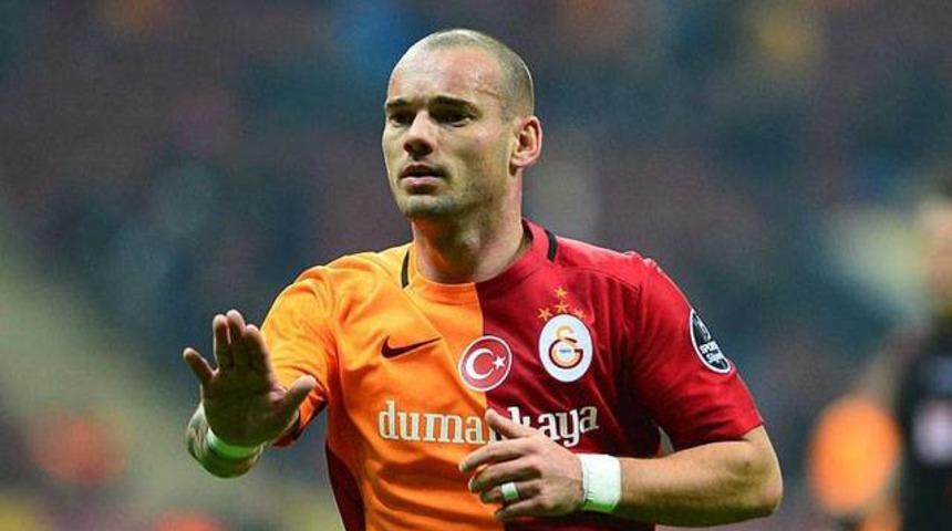 Chelsea, Sneijder i&ccedil;in geliyor