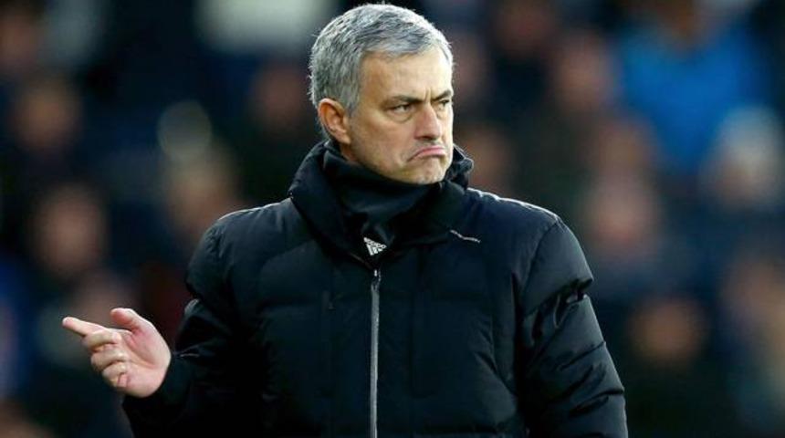 Mourinho d&uuml;nyayı trolledi