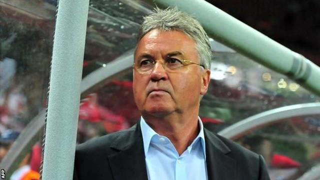 Chelsea'nin yeni hocası Hiddink