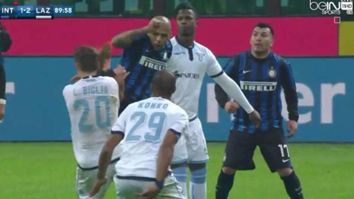 Felipe Melo çıldırdı! Önce penaltı, sonra tekme ve kırmızı kart!