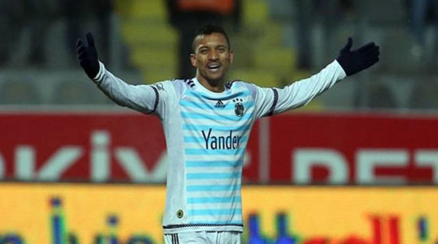 Luis Nani: Bacağımı kırabilirdi!
