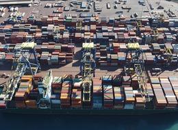 Türkiye'nin komşularına ihracatı 7 ayda yaklaşık 15,6 milyar dolar oldu