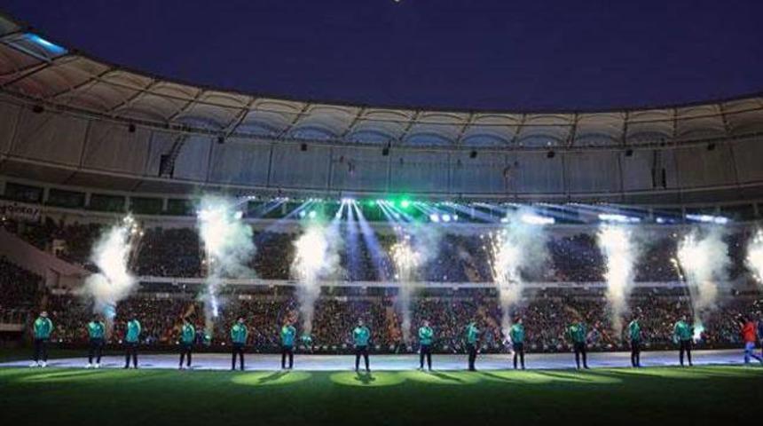 Timsah Arena'da muhteşem a&ccedil;ılış