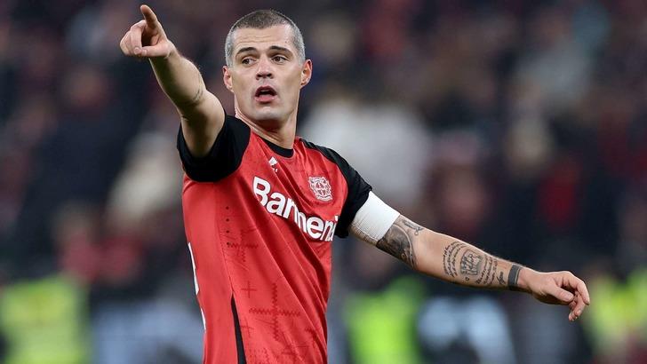 Ezeli rakibine 10 sıra fark attı! Fenerbahçe'den Avrupa'da dev yükseliş... İşte UEFA kulüp sıralamasında son durum! G4