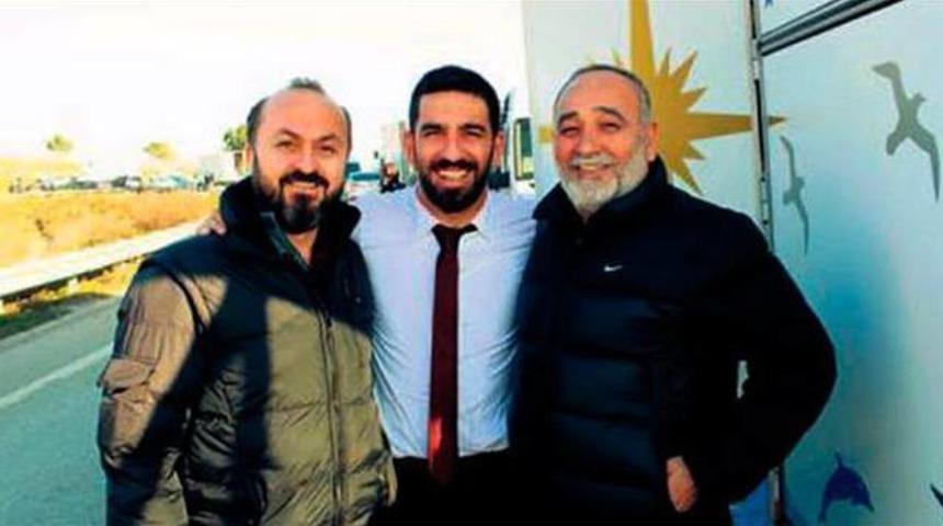 Arda Turan Fenerbahçe otobüsüne bindi