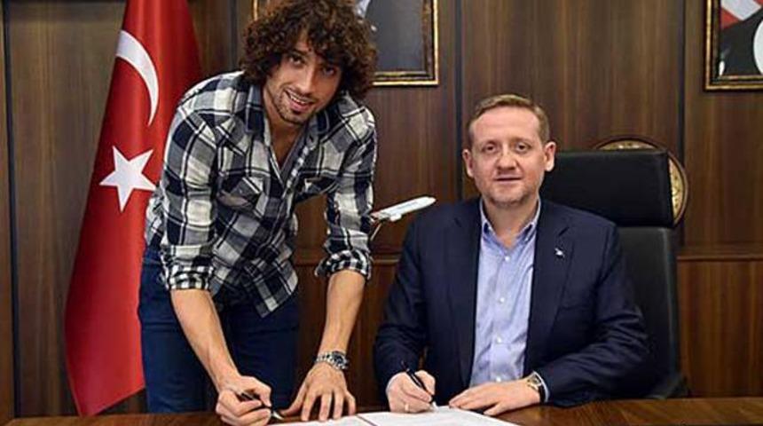 Mehmet Batdal imzayı attı