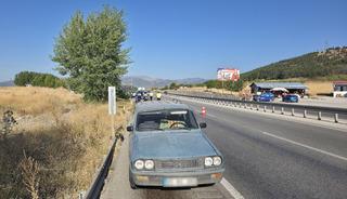 Amasya'da feci olay! Arızalanan otomobilini kontrol ederken tır çarptı, hayatını kaybetti