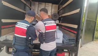 Jandarma adblue bidonlarına gizlenmiş 555 litre etil alkol ele geçirdi