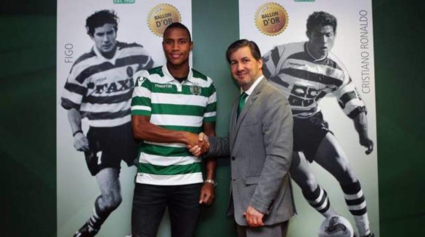 Sporting Lizbon Zeegelaar'ı transfer etti