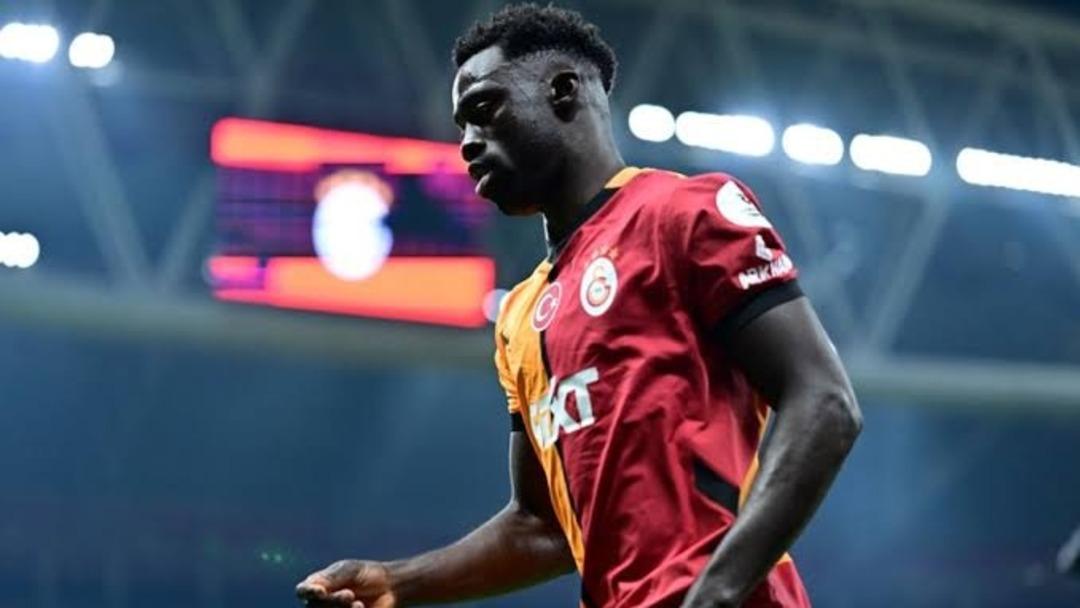 Galatasaray da Davinson Sanchez belirsizliği sona eriyor! Yıldız oyuncunun menajeri resmen açıkladı... Müjdeli haber yolda 2