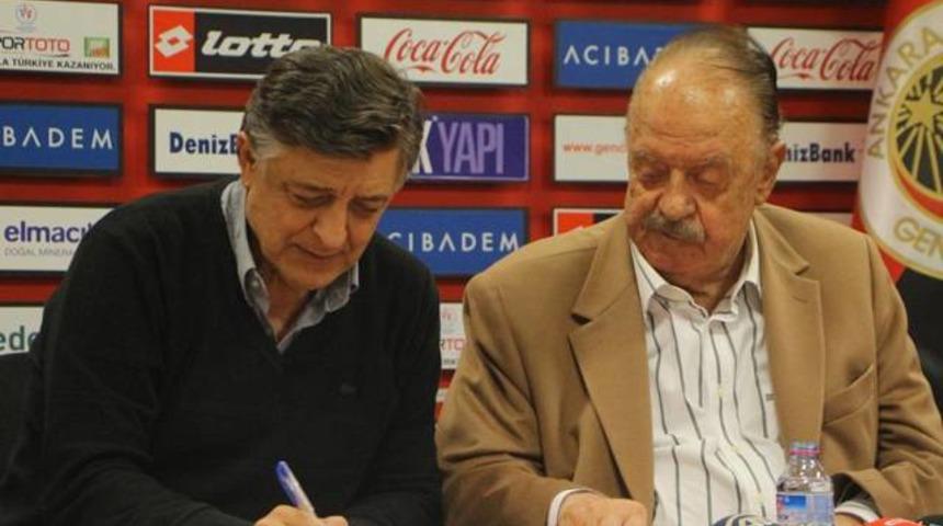 Yılmaz Vural'ın gönderilmesi dünya gündeminde