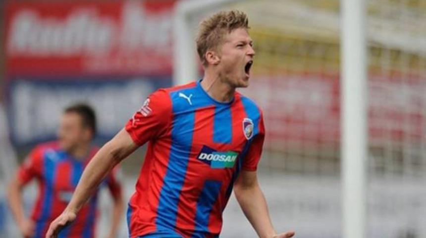 Osmanlıspor'a Çek stoper