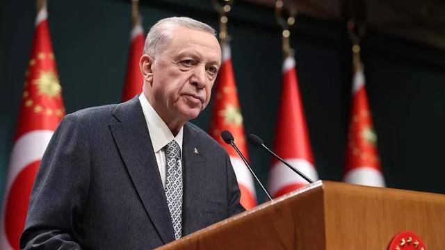 Cumhurbaşkanı Erdoğan'dan Özel'e: Mevla kimseyi böyle cenderede bırakmasın