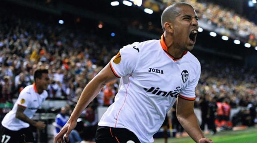 Galatasaray'dan Fenerbahçe'ye Feghouli çalımı