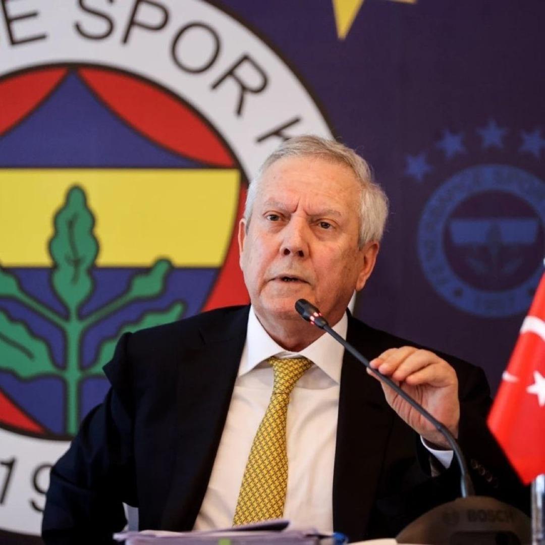 Fenerbahçe de Seçimli Olağanüstü Genel Kurul öncesi Aziz Yıldırım Vizyon 2035 toplantısına katıldı!   Geçen Divan a gittim. Rezilliği gördüm   dedi ortalık karıştı... 2