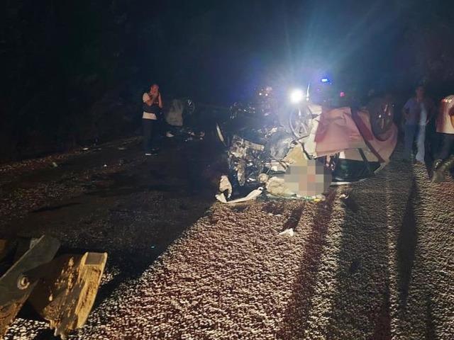 Çanakkale'de feci kaza: 6 ölü
