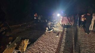 Çanakkale'de katliam gibi trafik kazası Kafa kafaya çarpıştılar: 6 ölü