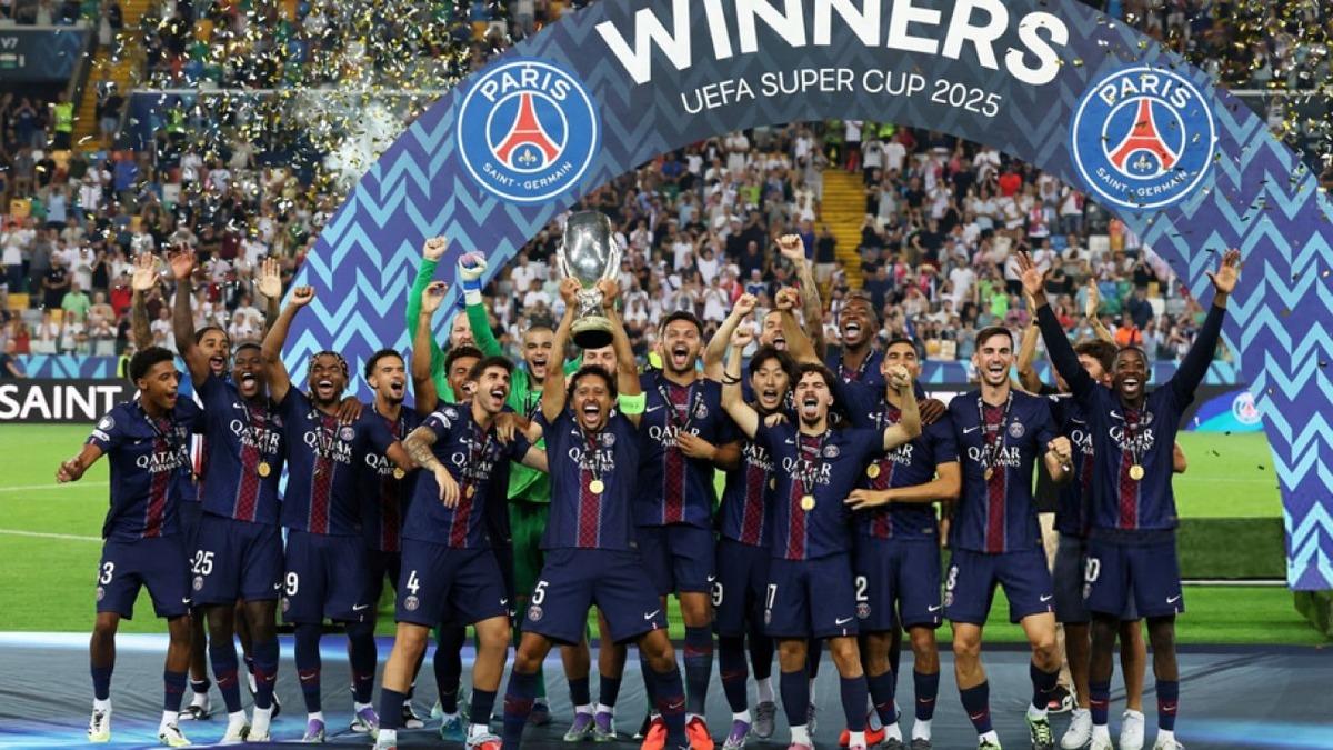 UEFA Süper Kupa finalinde PSG Tottenham ı penaltıların ardından yenerek kupanın sahibi oldu! Fransız temsilcisi büyük sevinç yaşadı... 1
