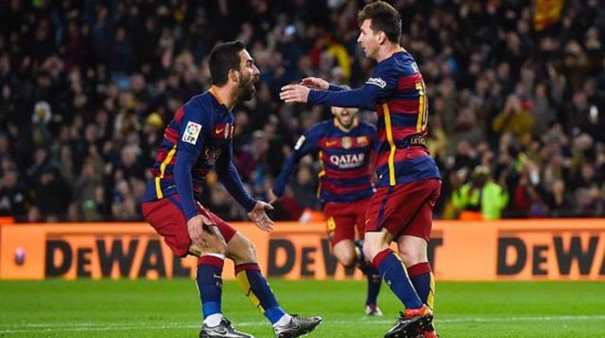 Arda Turan'lı Barcelona, Espanyol'u ezdi