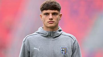 İngiliz ekibi Liverpool Parma'dan gelecek vaat eden Giovanni Leoni'yi kadrosuna katıyor! 