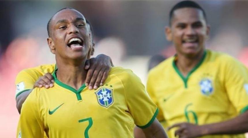 Alex ve Carloslu DVD iki güne Fenerbahçeli yapacak!