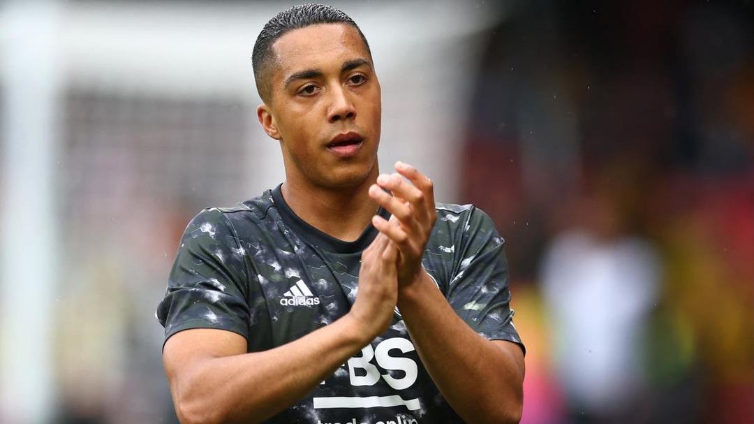 Fenerbahçe Jhon Duran aracılığıyla Tielemans a ulaştı! Yıldız oyuncu gelmeyi kabul etti... İstanbul a iniş için gün bile verildi 2