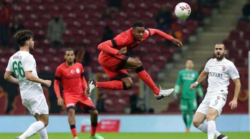 Karşıyaka - Galatasaray (CANLI)