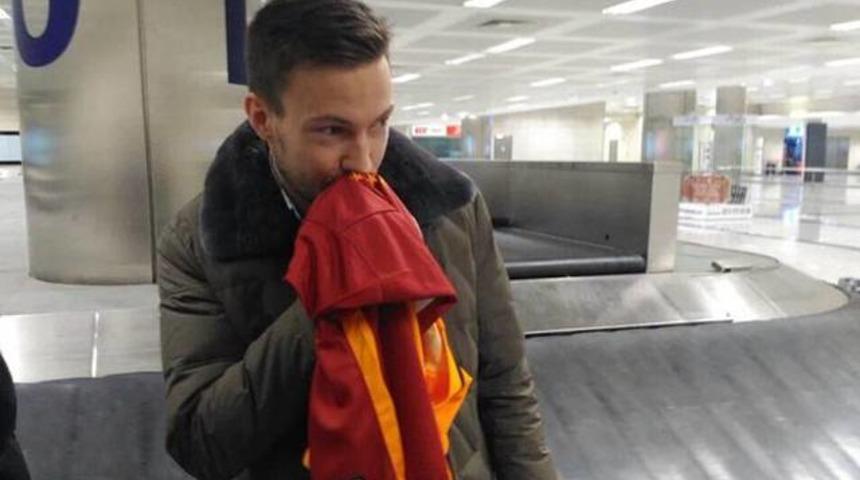 Galatasaray'dan 9. sağ bek transferi