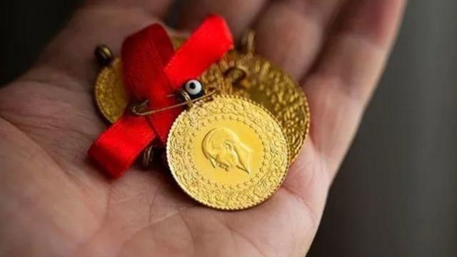 Gram altın 7 bin 300 liranın &uuml;zerine &ccedil;ıktı