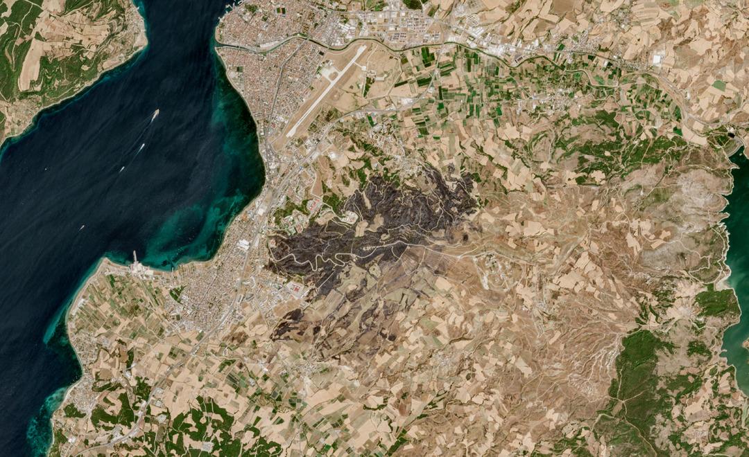 Türkiye deki yangınların boyutu uydudan görüntülendi! Tahribat gözler önüne serildi... 1