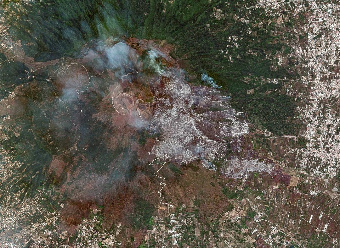 Türkiye deki yangınların boyutu uydudan görüntülendi! Tahribat gözler önüne serildi... 3