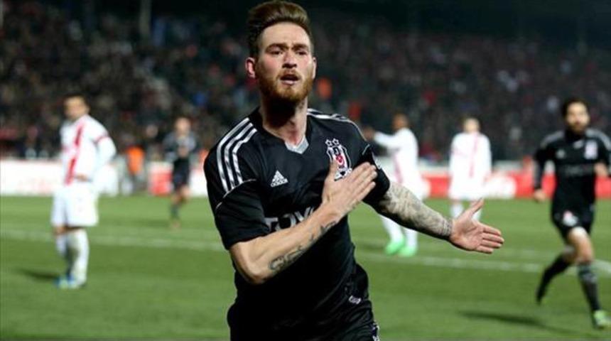 &Ouml;mer Şişmanoğlu geri d&ouml;n&uuml;yor