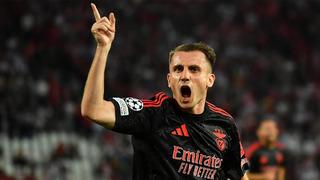 Kerem Aktürkoğlu'ndan Galatasaraylı birkaç isme sürpriz telefon! Fenerbahçe'ye gideceği için helallik istedi...