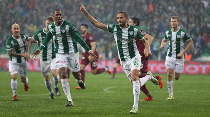 Timsah Arena'da Bursaspor'dan &ccedil;ılgın geri d&ouml;n&uuml;ş!