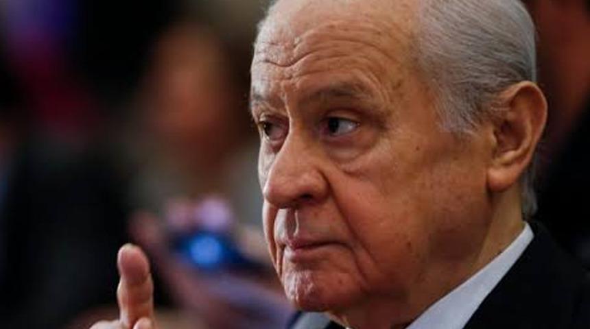 Bahçeli'den AK Parti'nin 24'üncü kuruluş yıl dönümüne özel çiçek!