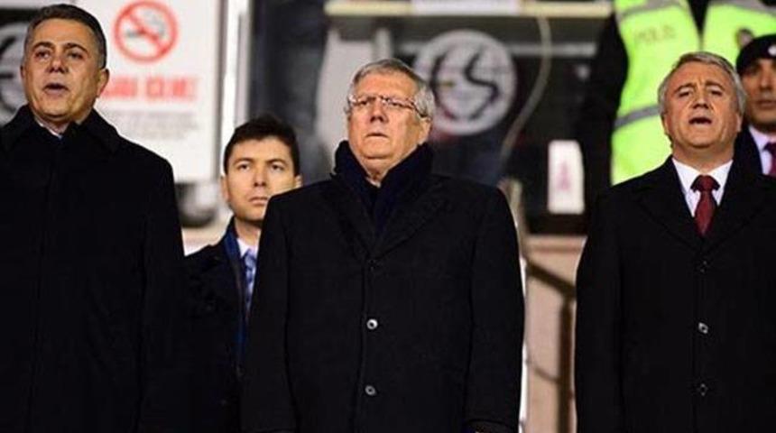 Aziz Yıldırım trib&uuml;n&uuml; terk etti