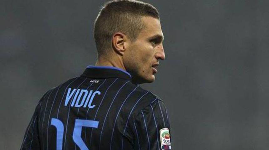 Vidic için Beşiktaş ve Fenerbahçe devrede