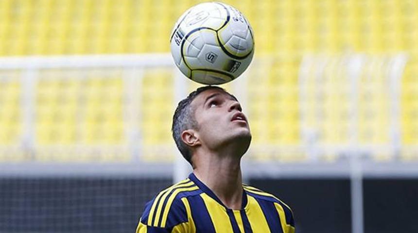 Van Persie ve G&ouml;khan G&ouml;n&uuml;l'den k&ouml;t&uuml; haber