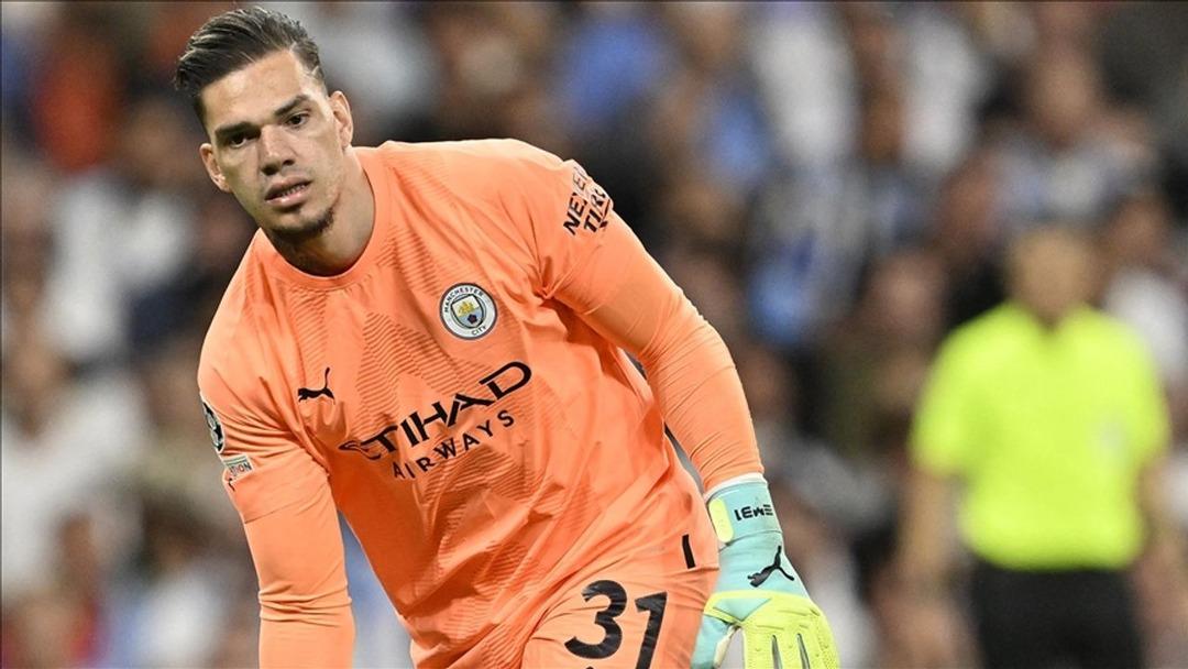 Galatasaray İngiltere de Manchester City nin yıldızı Ederson için özel uçak bekletiyor! Anlaşmanın tamamlanmasına ramak kaldı... 3