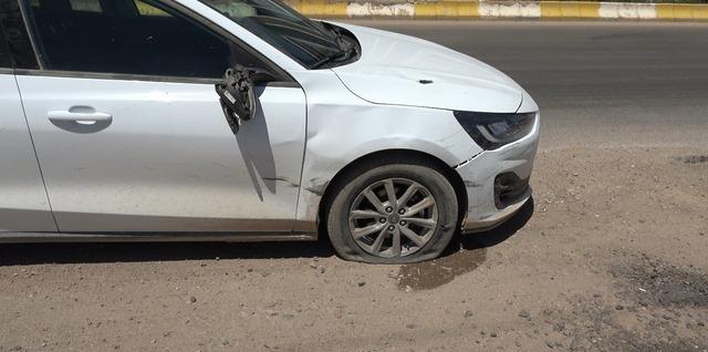 Kilis’te otomobil motosiklete çarptı: 2 yaralı 1