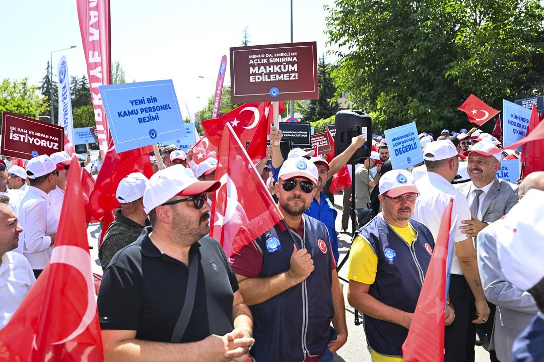 Memur sendikalarından hükümetin zam teklifine tepki:  Gerçekçi bir teklif getirin  1
