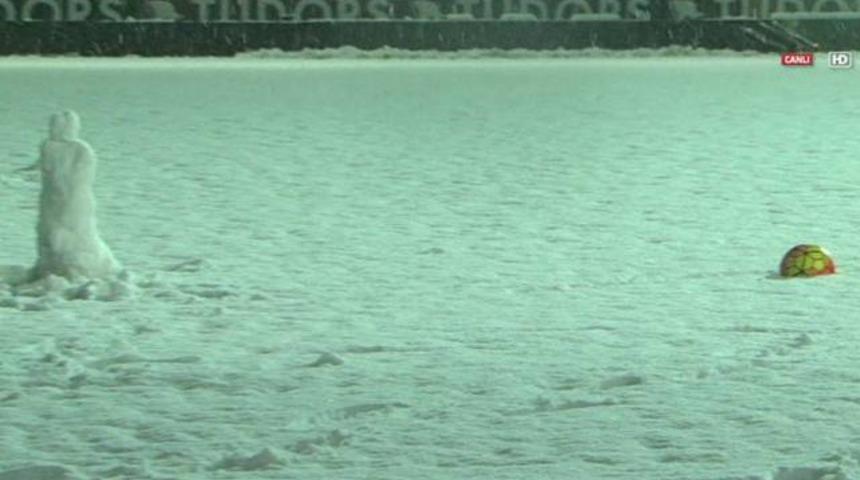 Trabzonspor-Beşiktaş ma&ccedil;ı ertelendi