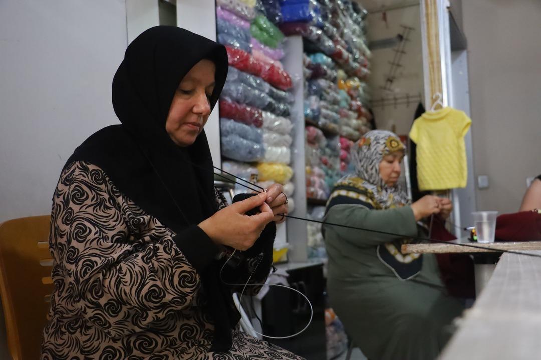 Tuhafiyeden doğan umut! El işi atölyesine dönüştü: Kadınların el emeği katkısı... 3