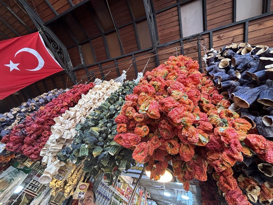 Lezzet ve renk şöleni başladı! Gaziantep te yeni mahsul kurutmalıklar tezgahlarda: "Fiyatlar geçen yıl ile aynı" 3